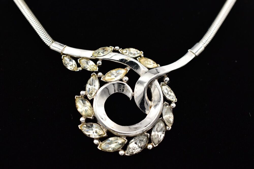 Crown Trifari Vintage Crystal Collar Necklace Snake Chain Signed 1940s 50s Bin3D